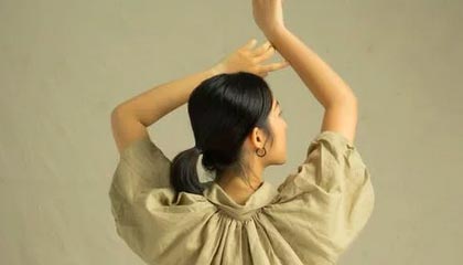 官方：萨卡对利兹联的右脚爆射破门当选阿森纳8月最佳进球