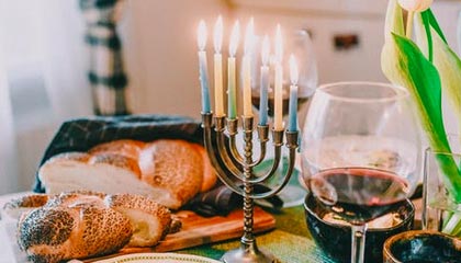 官方：萨卡对利兹联的右脚爆射破门当选阿森纳8月最佳进球